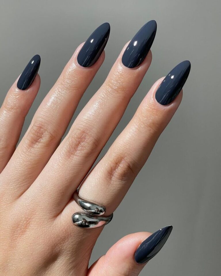 25 Dark Nail Ideas to Rock the Night: Gothic Glam
