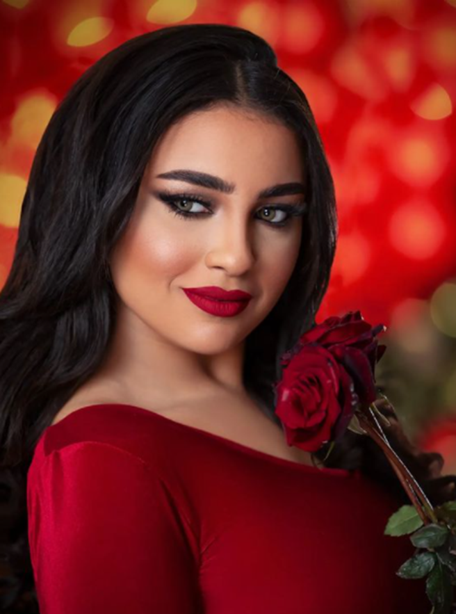 Summer light eye makeup with red makeup