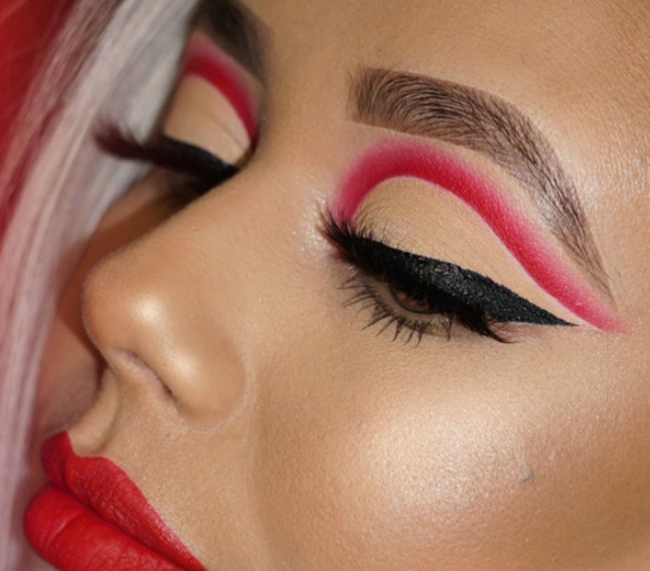 Red eye shadow Red Crease