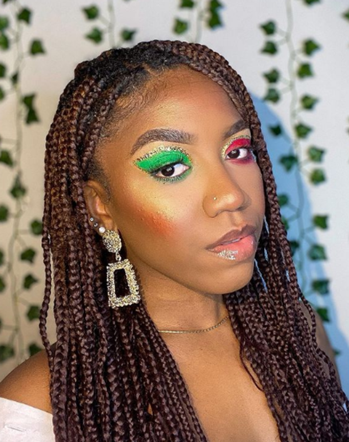 Christmas eyeshadow look with cutouts and folds