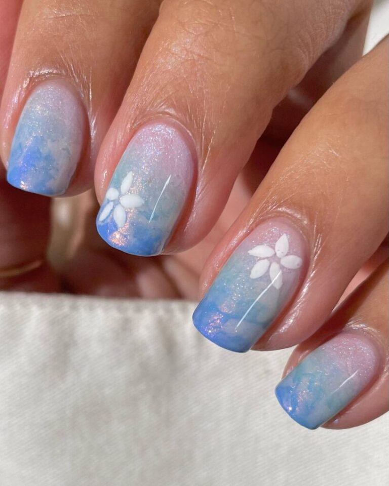 31 Natural Nail Ideas for Winter Wonderland: Frosty Fingertips