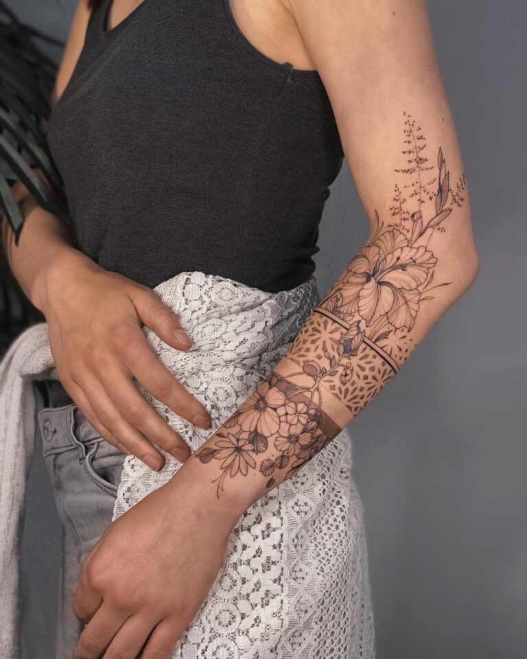 35+ Half Sleeve Tattoos for Women That Are Bold and Beautiful