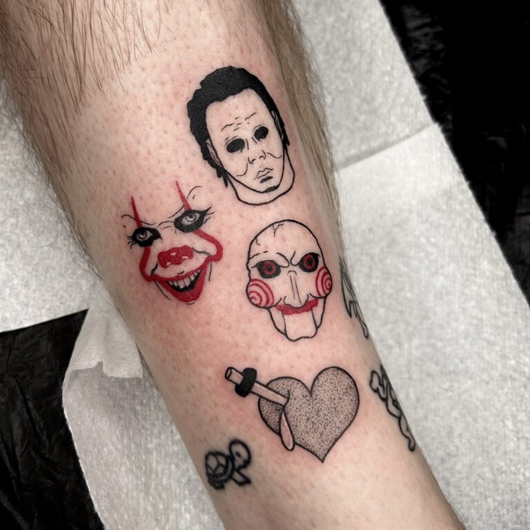30+ Terrifyingly Small Horror Movie Tattoos for True Scary Film Fans