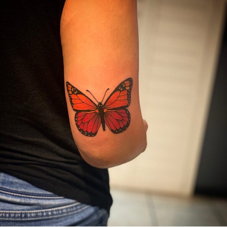 50+ Monarch Butterfly Tattoos That Are Beautiful and Full of Meaning