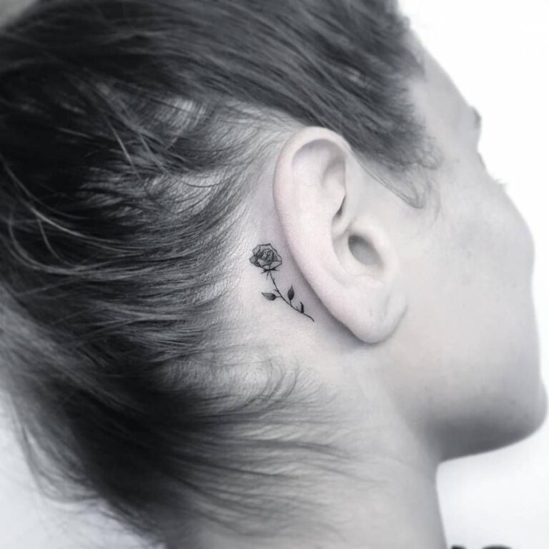 35+ Small Behind the Ear Tattoos for Women That Are Stylish