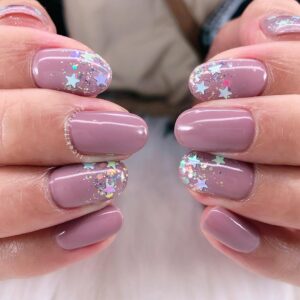 21 Mauve Nails That Break the Mold: Beyond the Palette