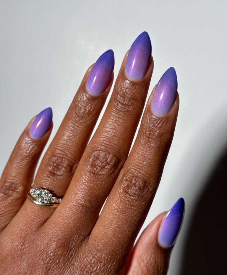 20 Elegant Purple Nails for Winter Evenings: Midnight Majesty