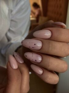 Spring 2025’s Chic Oval Nail Trends 15 Ideas