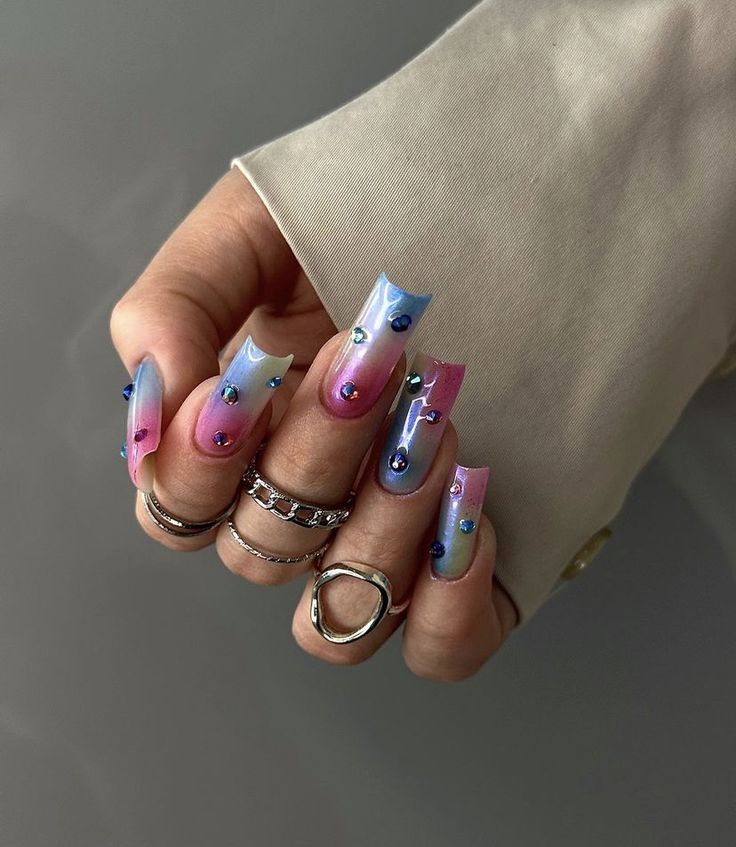 Long Nail Designs 2025 17 Ideas: A Blend of Elegance and Creativity