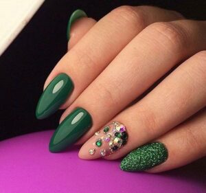 Green Nails Acrylic 24 Ideas: Embracing Nature’s Charm on Your Fingertips