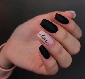 Short New Year’s Nails: Black 2025 Designs & Trendy 16 Ideas