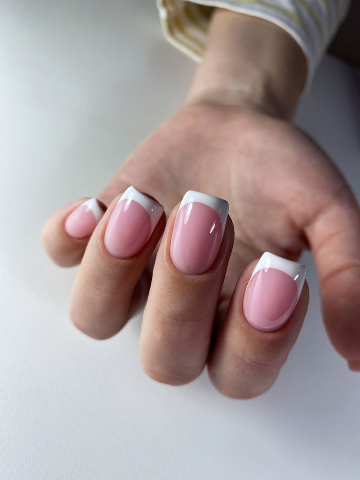 Short French Winter Nails 2025-2025 21 Ideas