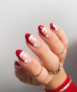 Round Christmas Nails 2025 20 Ideas