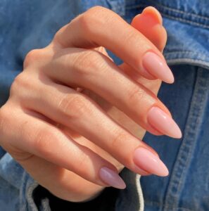 Best 20+ almond pink nails you must try this year