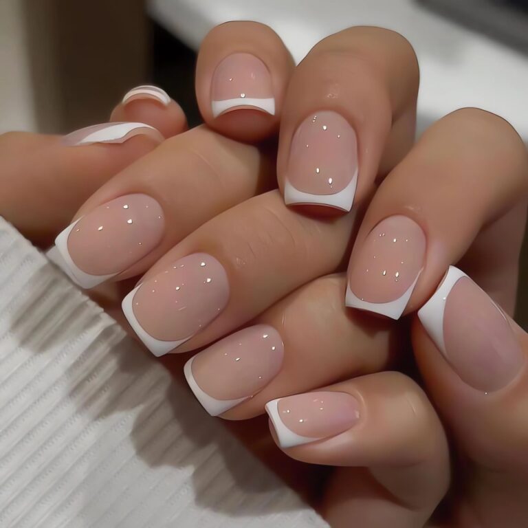 Best 19+ french tip acrylic nails short you must try this year