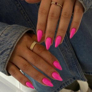 Best 17+ hot pink almond nails you must try this year