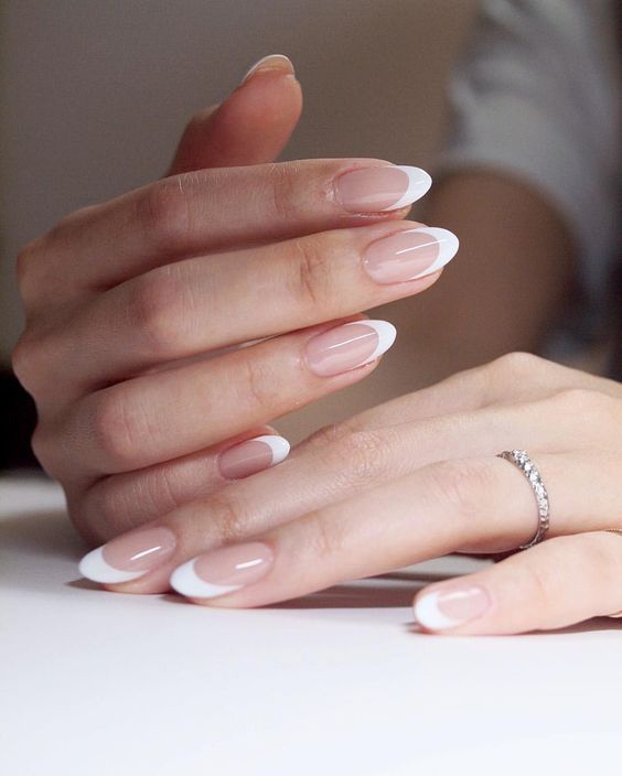 Best 30+ oval french nails you must try this year