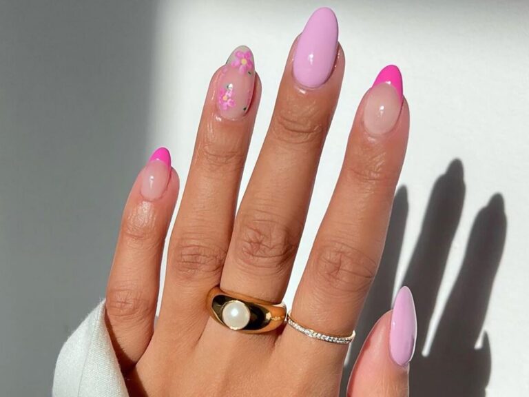 Best 27+ light pink nails designs you must try this year