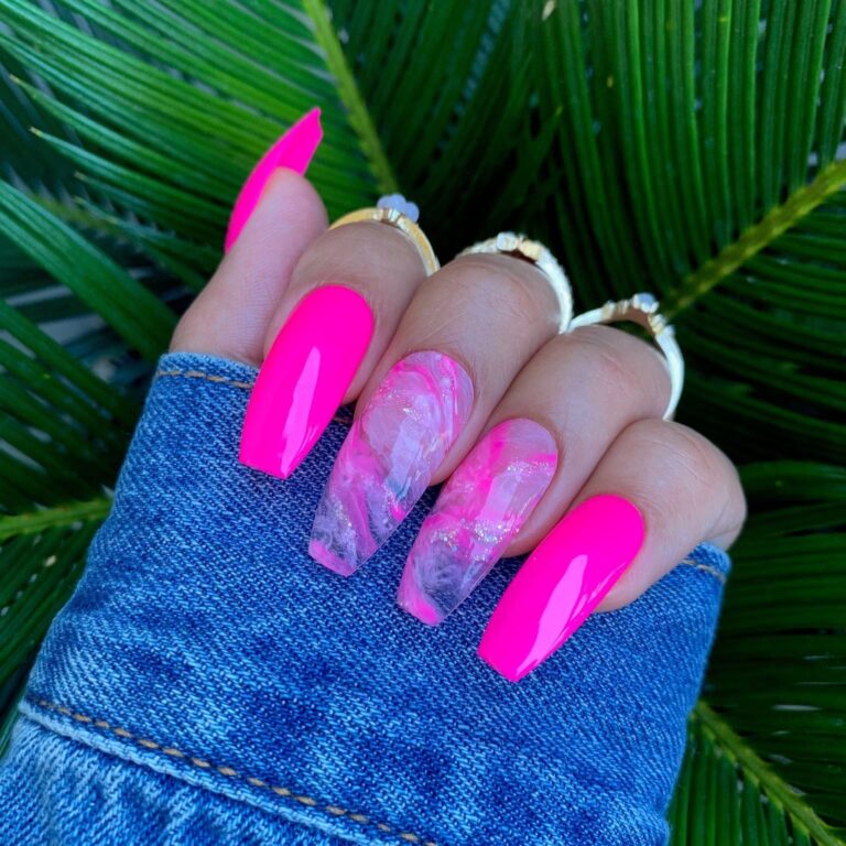 Best 22+ hot pink nails with design you must try this year
