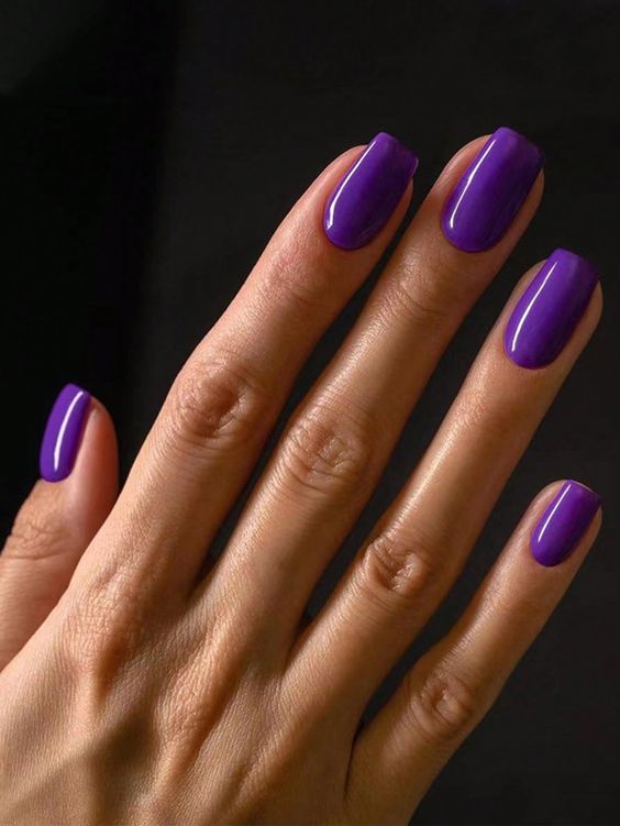 19 Gorgeous Winter Acrylic Nail Colors for 2026-2026