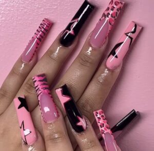 Best 13+ y2k pink nails you must try this year